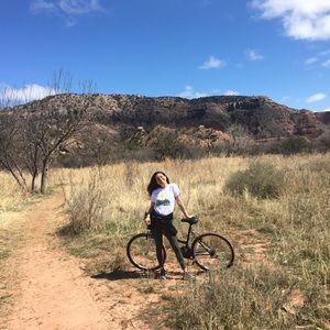 Meet your Posher, Lina